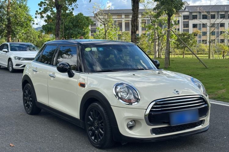 Used  MINI 2016 1.5T COOPER Five-Door Edition

