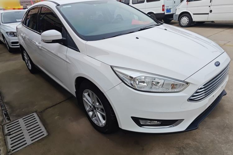 Used Ford Focus 2017 Sedan 1.6L Manual Fashion Edition Smart Drive Version
