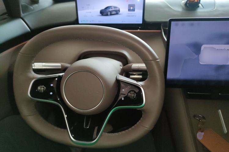 Used Hima Luxeed R7 2025 Range-Extended Version 251 km Max
