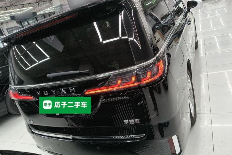 Used VOYAH Dream 2024 PHEV Extended-Range Premium Edition
