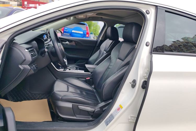 Used Hongqi H5 2019 30TD Dynamic Edition
