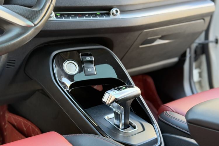 Used Haval H2s 2018 Red-Label 1.5T Dual-Clutch Luxury Model
