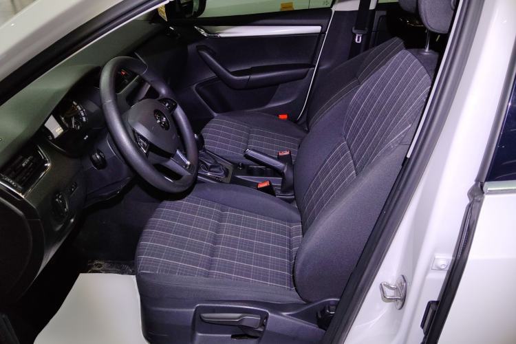 Used Skoda Octavia 2019 1.5L Automatic SmartDrive Comfort Edition China VI Standard
