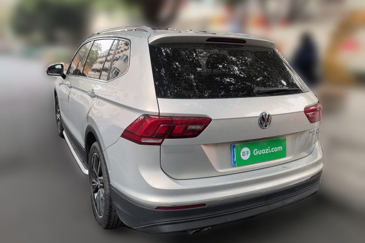 Used Volkswagen Tiguan L 2019 Revised 330TSI Automatic Two-Wheel Drive Smart & Luxury Edition China VI Standard
