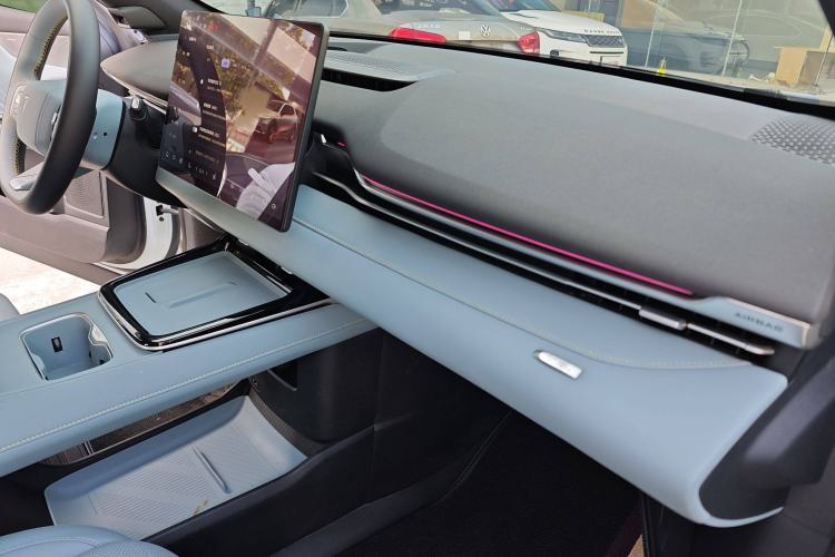 Used  S05 2024 510 Ultra Pure Electric Version
