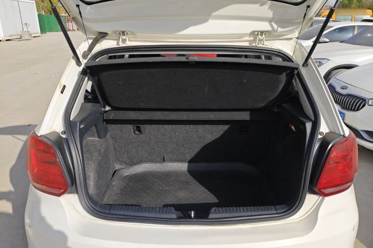 Used Volkswagen Polo 2014 1.4L Manual Fashion Edition
