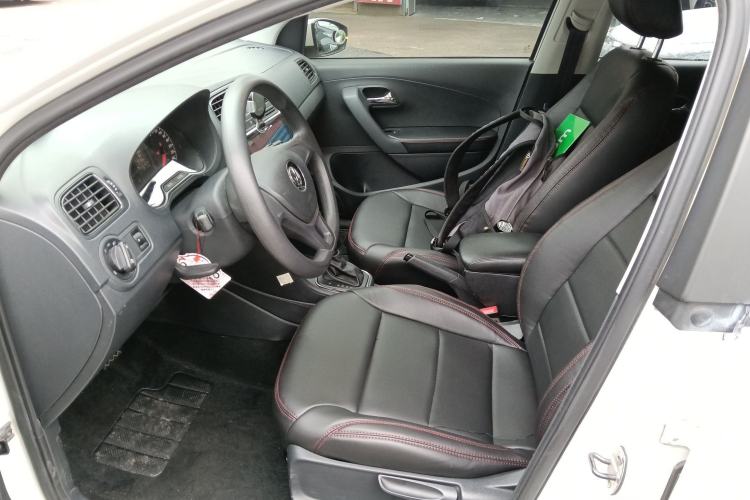 Used Volkswagen Polo 2016 1.4L Automatic Trendy Model
