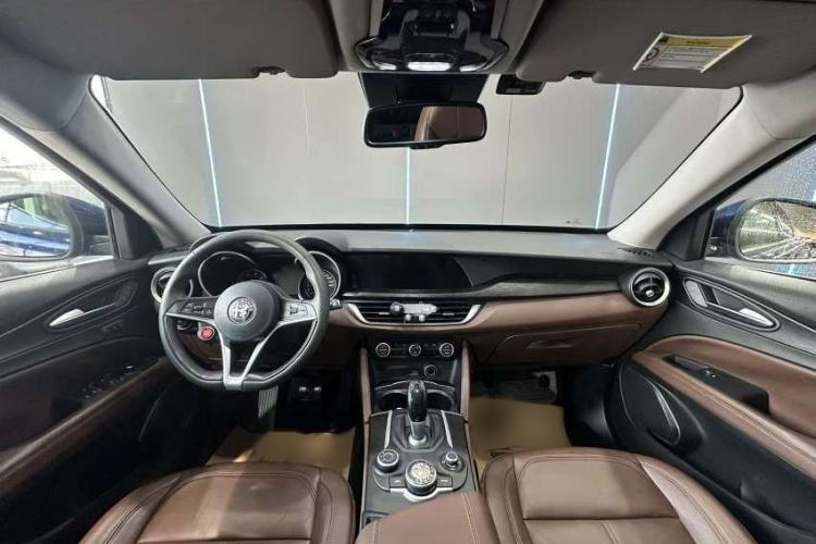 Used Alfa Romeo Stelvio 2017 2.0T 200HP Elite Edition