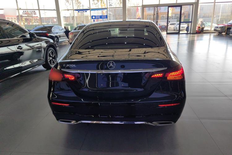 Used Mercedes-Benz E-Class 2021 E 300 L Sporty and Stylish Model
