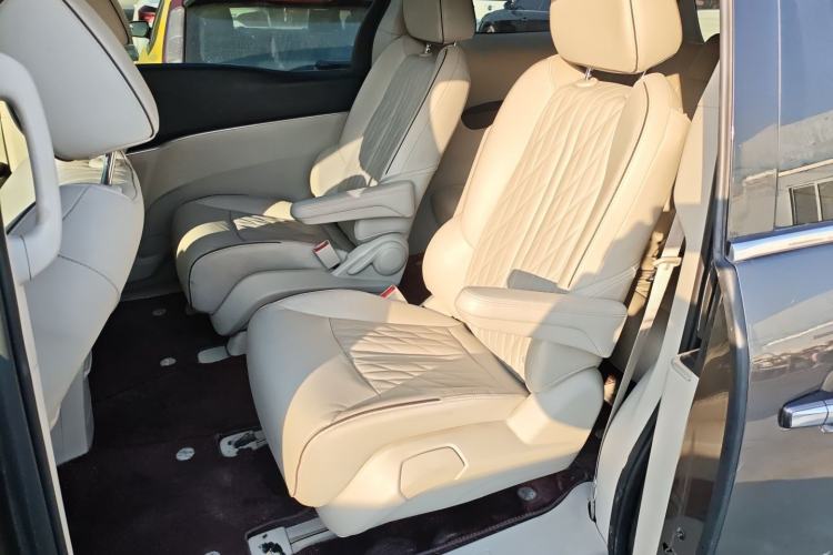 Used Buick GL8 2022 Land Business Class 652T Luxury Model
