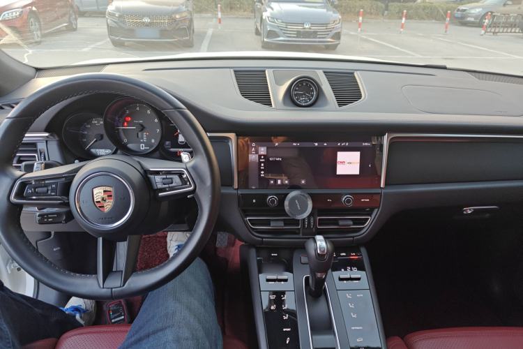 Used Porsche Macan 2024 Macan 2.0T
