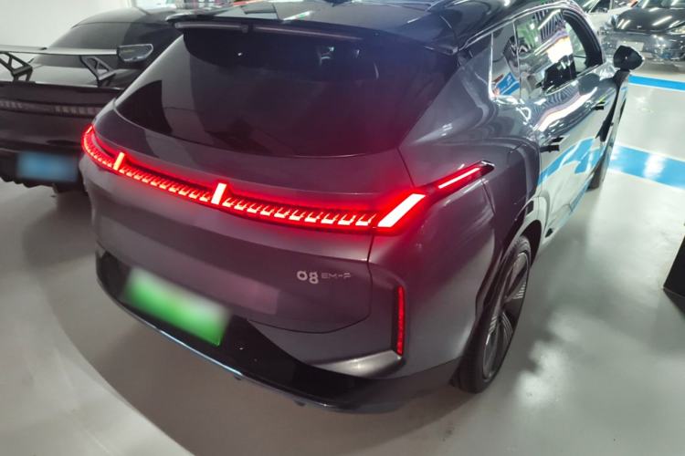 Used Lynk & Co 08 EM-P 2025 220 km All-Wheel-Drive Performance Halo