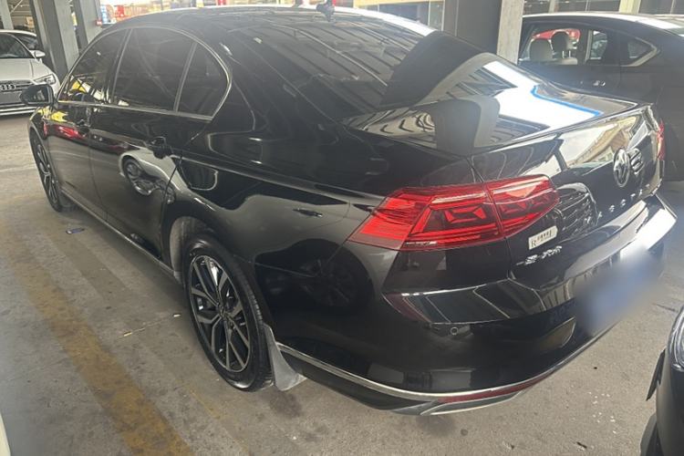 Used Volkswagen Magotan 2020 330TSI DSG Leading Model
