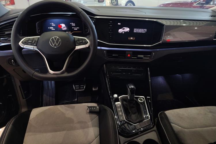 Used Volkswagen Tayron X 2020 330TSI Two-Wheel Drive Luxury Smart Connectivity Version
