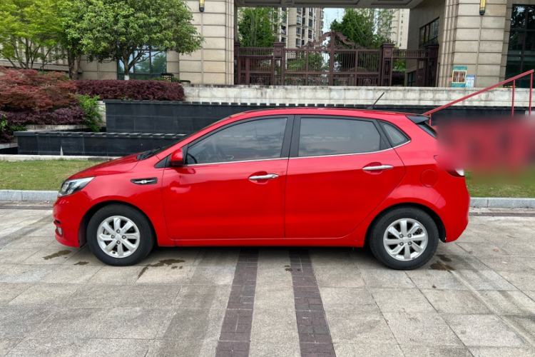 Used Kia K2 2015 Hatchback 1.4L AT GLS Cool Edition
