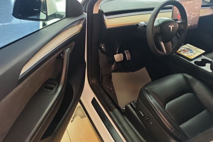 Used Tesla Model Y 2022 Performance High-Performance All-Wheel-Drive Version
