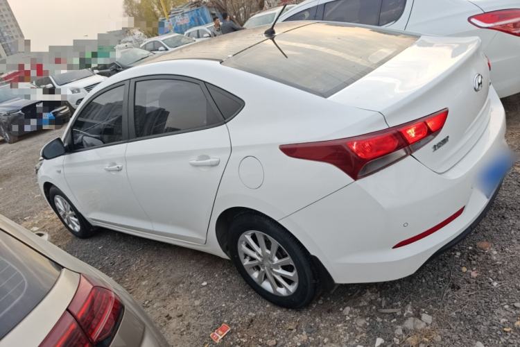 Used Hyundai Verna 2016 1.4L Manual Cool Edition GLS
