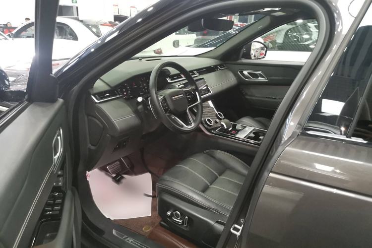 Used Land Rover Range Rover Velar 2022 250 PS Sparkling Heritage Edition
