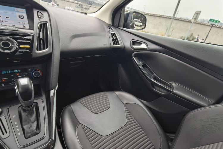 Used Ford Focus 2017 Sedan 1.6L Automatic Fashion Edition Smart Drive Version