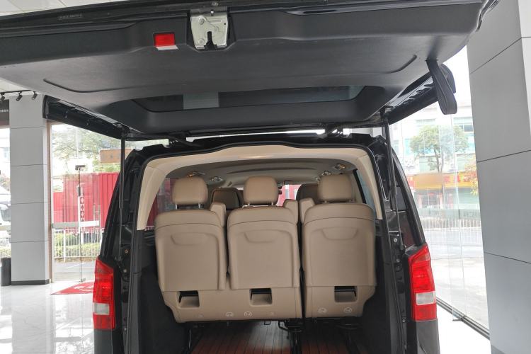 Used Mercedes-Benz Vito 2018 2.0T Elite Version 7 Seats China VI Emission Standard