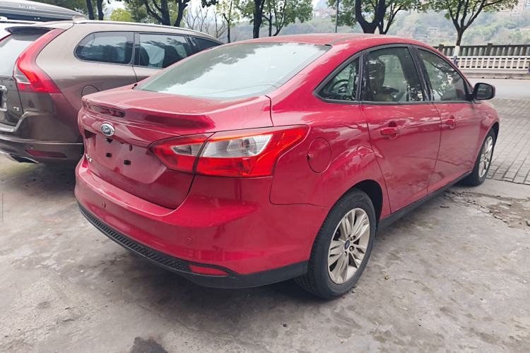 Used Ford Focus 2012 Sedan 1.6L Automatic Comfort Model
