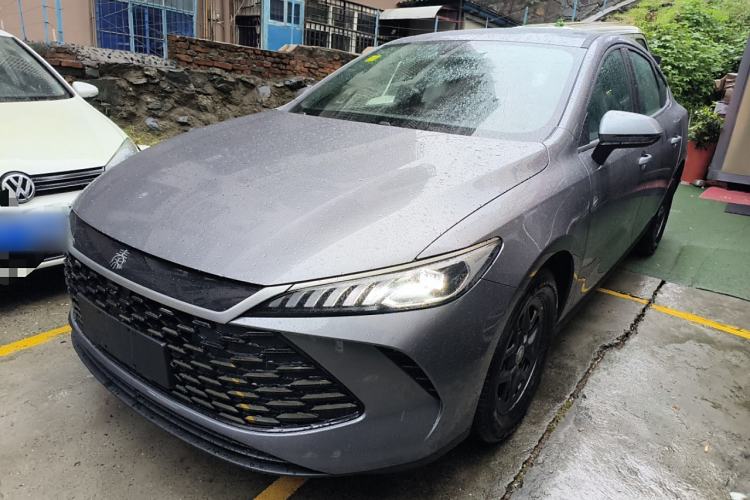 Used BYD Qin PLUS 2025 DM-i Smart Drive 55KM Leading Model
