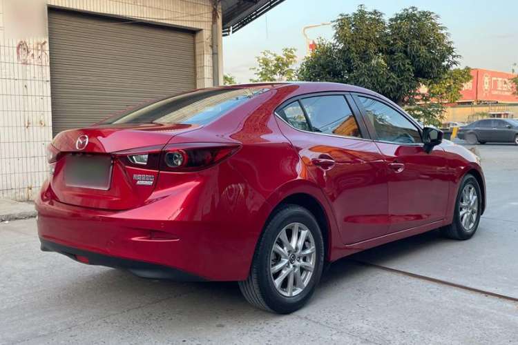 Used Mazda Mazda 3 Axela 2017 Sedan 1.5L Automatic Luxury Model China VI Standard