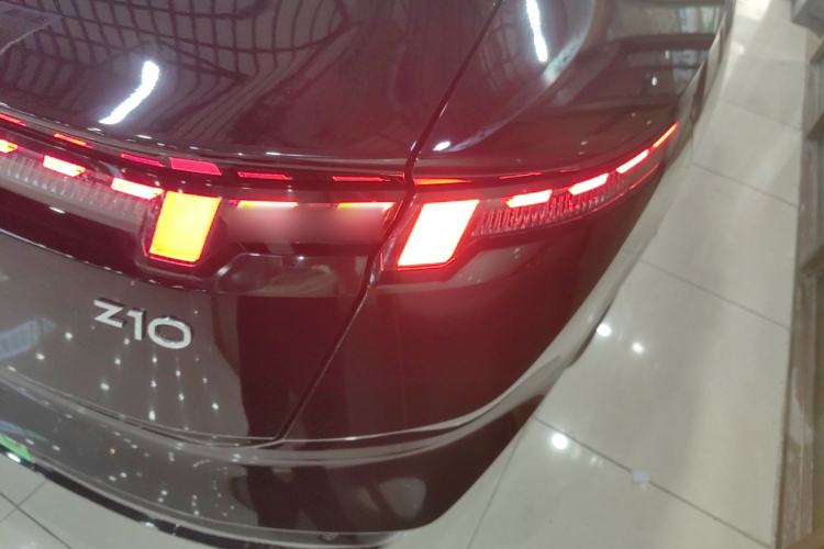 Used Lynk & Co Z10 2025 71 kWh 602 km Range Rear-Wheel Drive Pro