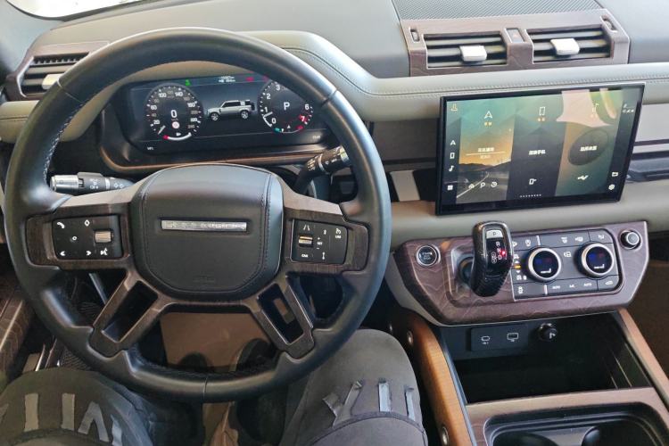 Used Land Rover Defender 2022 110 P400 X-DYNAMIC HSE
