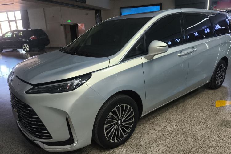 Used Buick GL8 New Energy 2025 Lushang First-Drive Edition 7-Seater