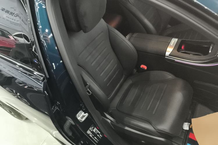 Used Mercedes-Benz C-Class 2024 Facelift C 260 L Night Edition Sport Version