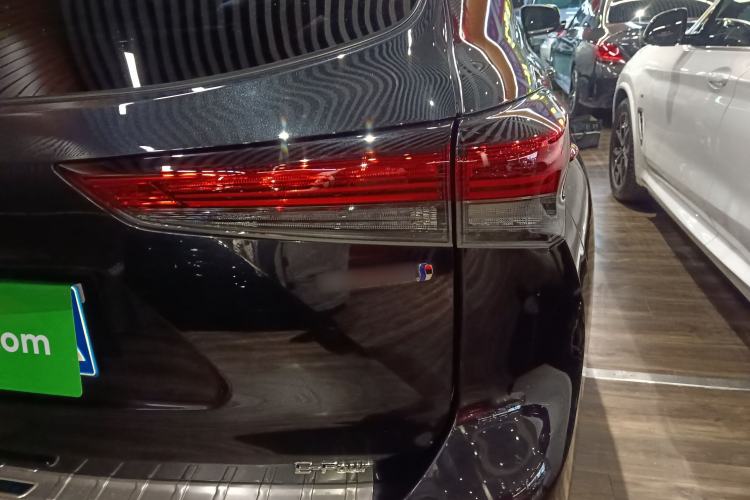 Used Toyota Highlander 2022 Dual-Engine 2.5L Four-Wheel Drive Prestige Version 7 Seats