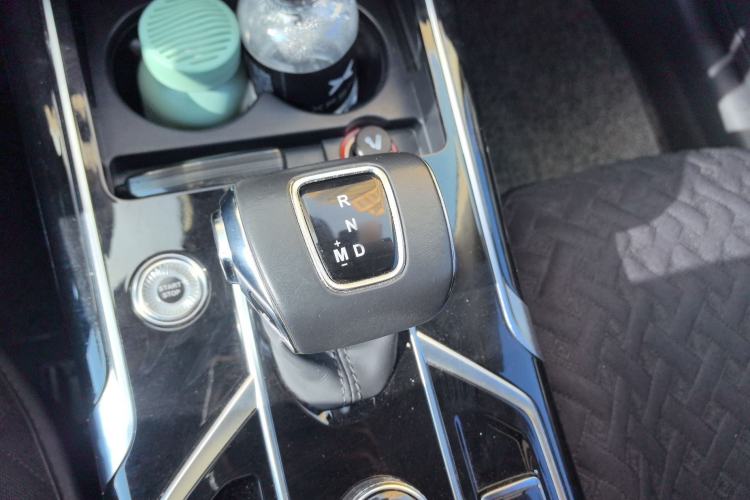 Used Hongqi HS5 2022 Revised Version 2.0T Smart Connect Flagship Edition
