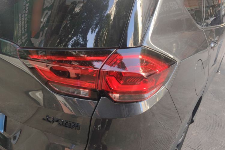 Used Chevrolet Orlando 2020 Light Hybrid Redline 530T Automatic Enjoyment Edition (5+2 Models)
