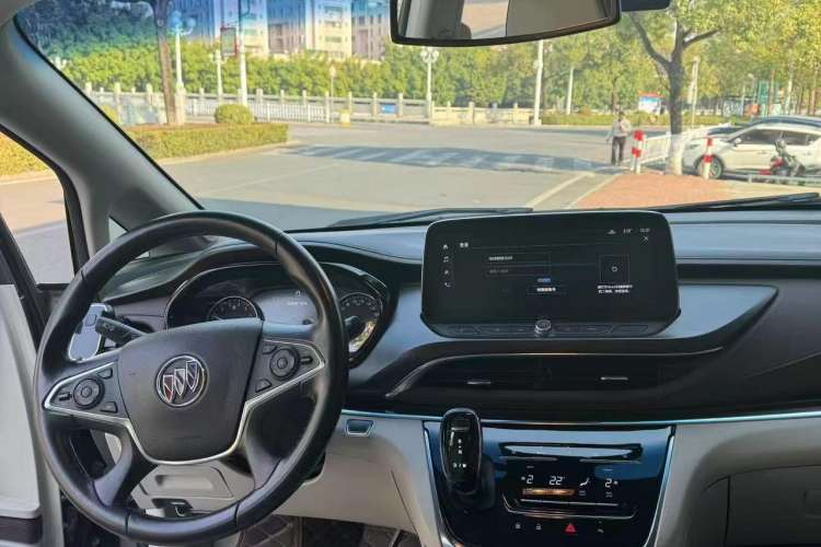 Used Buick GL8 2022 Land Business Class 652T Luxury Model
