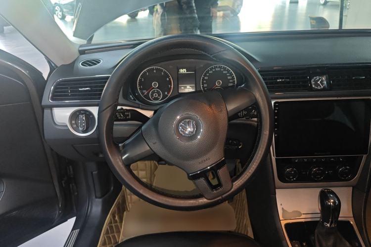 Used Volkswagen Passat 2014 1.8TSI DSG Prestige Edition
