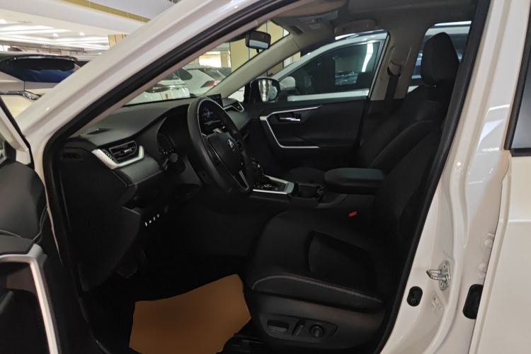 Used Toyota RAV4 2023 Dual-Engine 2.5L E-CVT Four-Wheel Drive Elite Plus Edition
