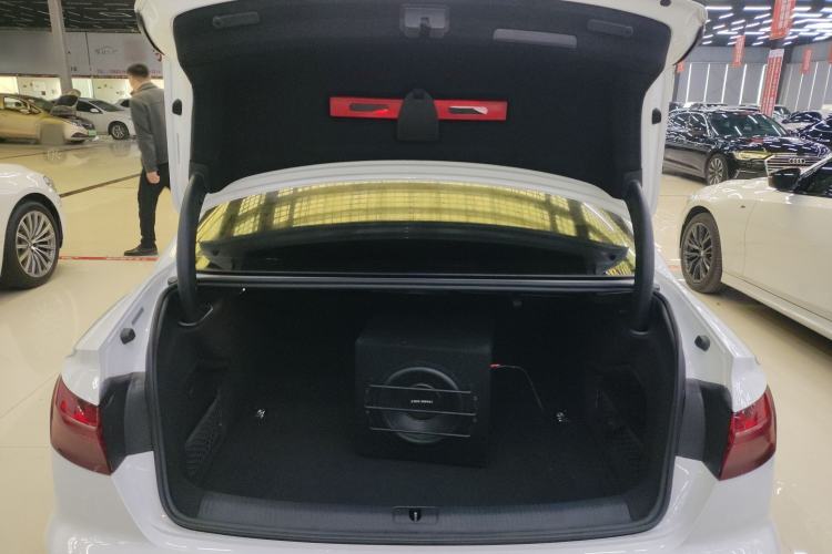 Used Audi A4L 2020 40 TFSI Luxury Dynamic Model
