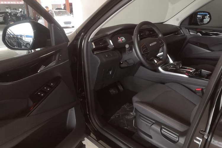 Used SAIC MAXUS D60 2022 1.5T Automatic Smart Enjoyment Version 5 Seats
