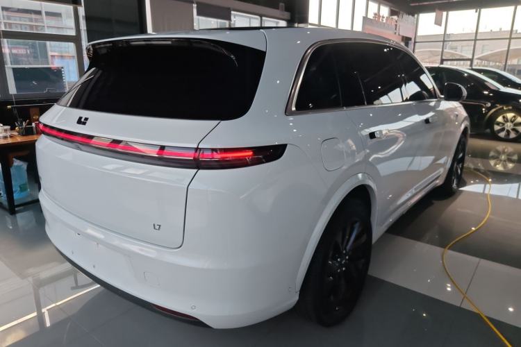 Used Li Auto L7 2023 Air model

