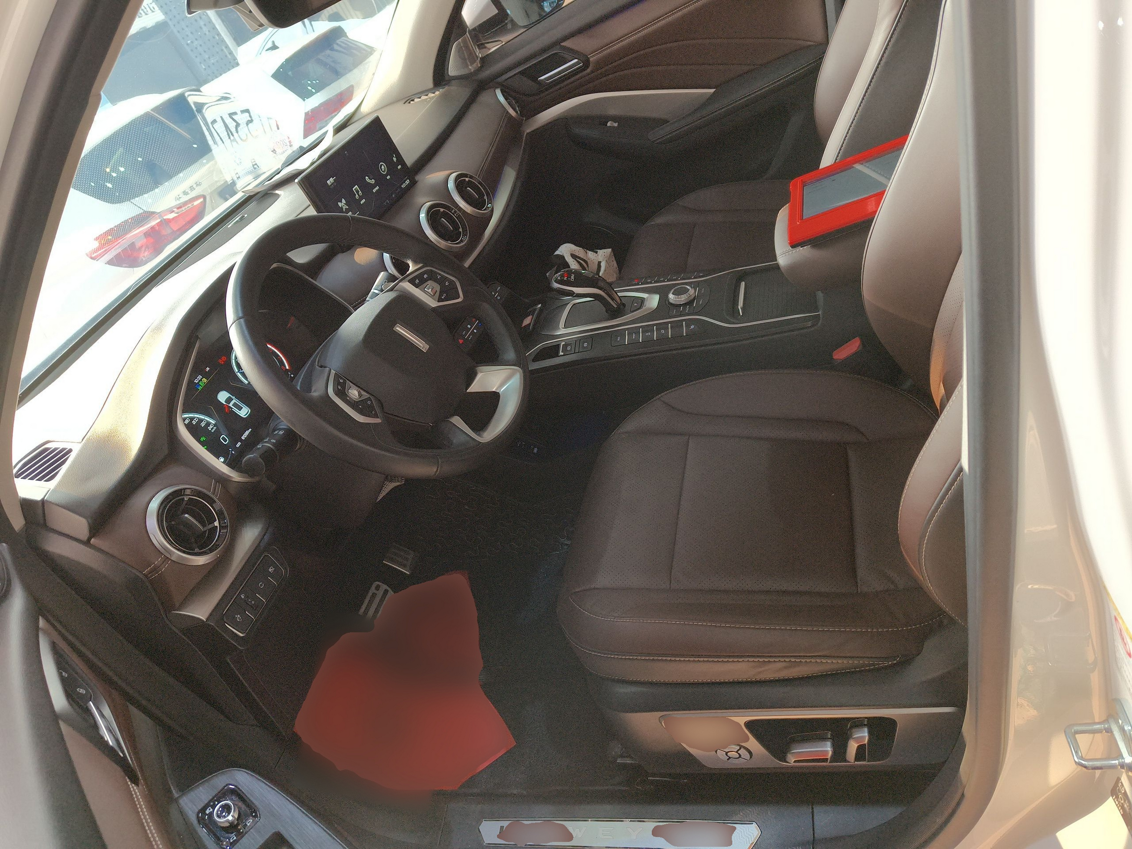 المقاعد الأمامية داخل السيارة