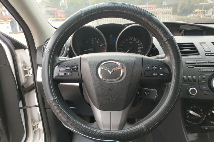 Used Mazda Mazda 3 2015 Hatchback 1.6L Automatic Elite Model
