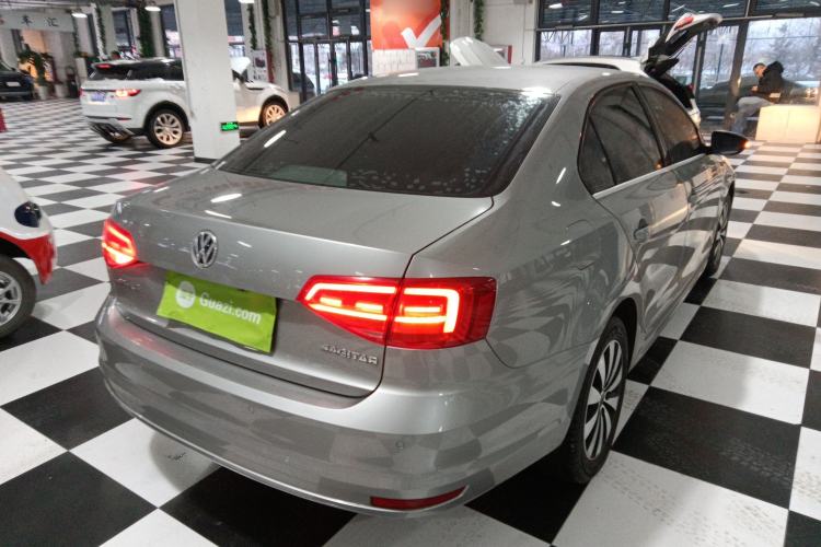 Used Volkswagen Sagitar 2017 1.6L Automatic Comfort Model
