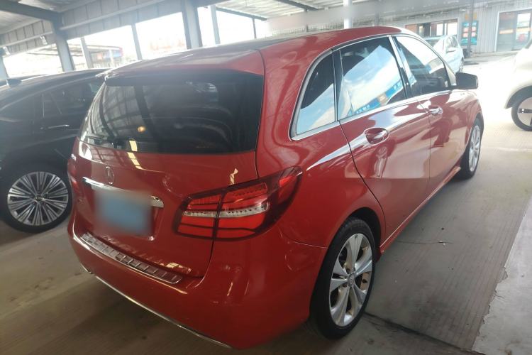 Used Mercedes-Benz B-Class 2015 B 200 Fashion Model

