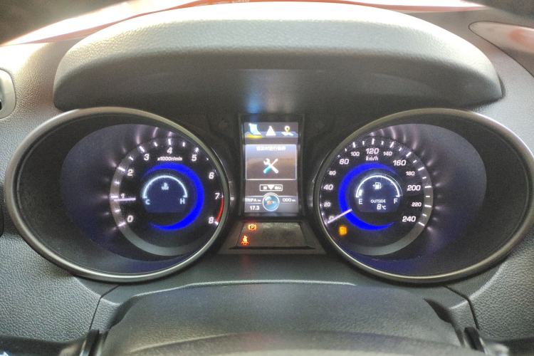 Used Changan CS75 2014 2.0L Manual Luxury Version China IV Standard
