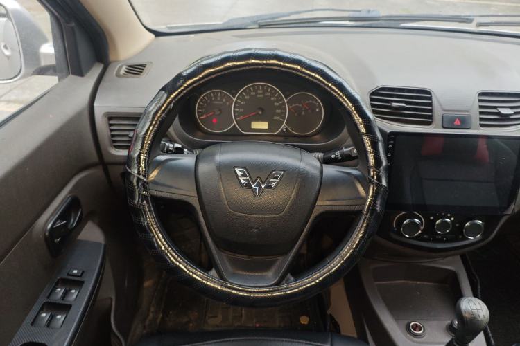 Used Wuling Hongguang 2016 1.5L Restyled S Comfort Version
