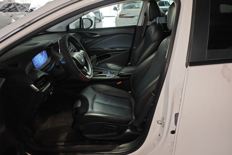 Used Buick Velite 6 2023 430km Range Commuter Version
