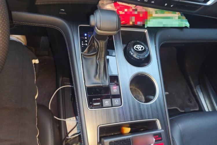 Used Toyota Sienna 2024 2.5L Hybrid Four-Wheel Drive Prestige Edition
