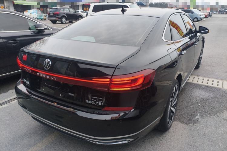 Used Volkswagen Passat 2024 380TSI Luxury Edition
