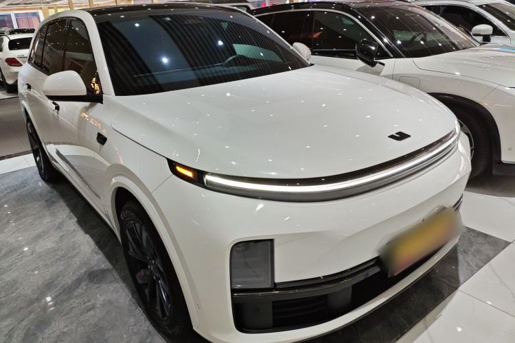 Used Li Auto L7 2023 Air model
